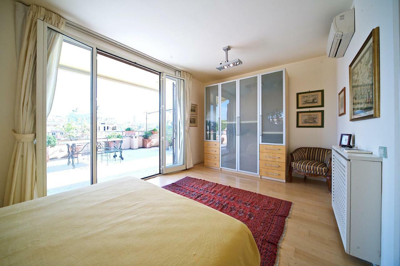 Ginnasi Palace Penthouse Lägenhet *