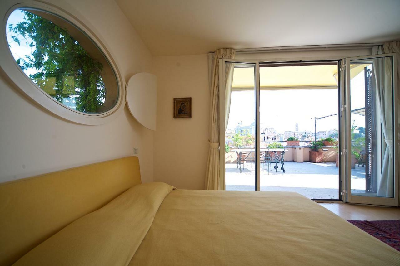 Ginnasi Palace Penthouse * Rom