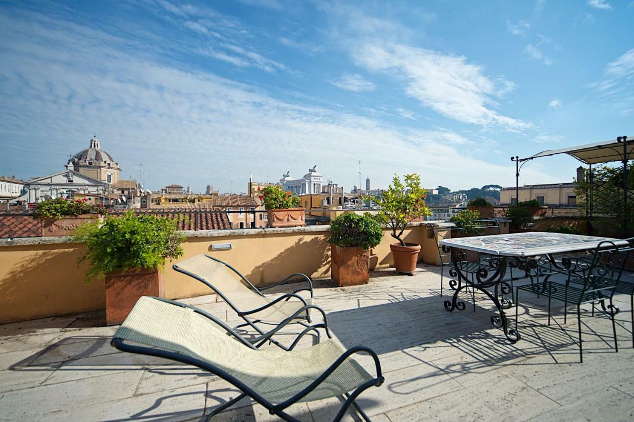 Ginnasi Palace Penthouse Apartment